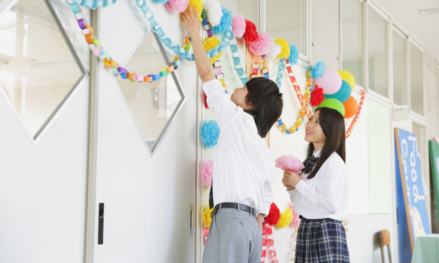 文化祭・学園祭の紙選び完全ガイド｜ポスターやパンフレット・屋外利用